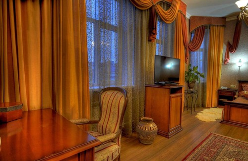 Zavodskoi Hotel | Kadgaron Hotel