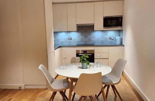 Canning Town North Apartment | Kaf Luxury 1 Apartment in Canning Town London