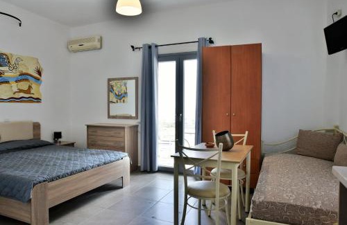 Kamari Hotel | Kafouros Hotel