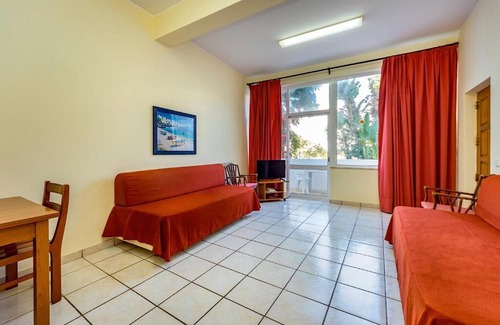 Patio Apartment | Kai 15 Studio, Balcony, AC, Swimming Pool!New!
