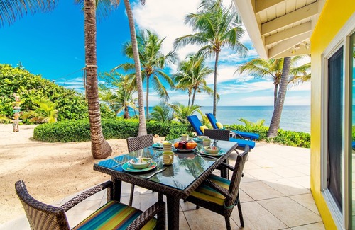 North Side House | Kai Tana: Cozy Rum Point Cottage on Wide Sandy Beach w/Awesome Snorkeling!
