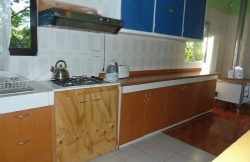 Hanga Roa House | Kaiheke cabin 4 bedrooms 3 bathrooms 11 persons