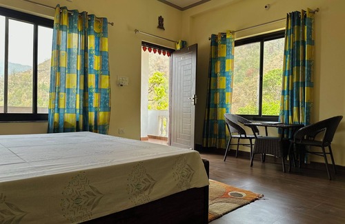 Sirala Bed & Breakfast | Kailasham Homestay