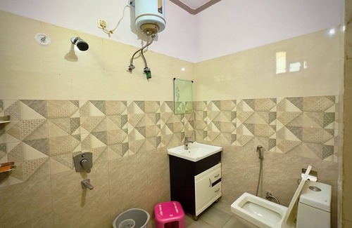 Sirala Bed & Breakfast | Kailasham Homestay