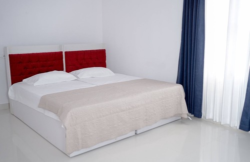 Tiruvalla Hotel | Kailath Safe Stay Tourist Home