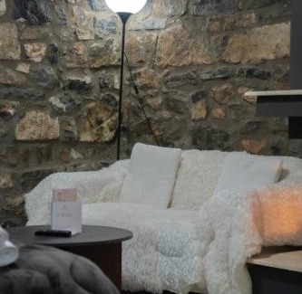 Aghios Athanasios Hotel | kaimak luxury chalet