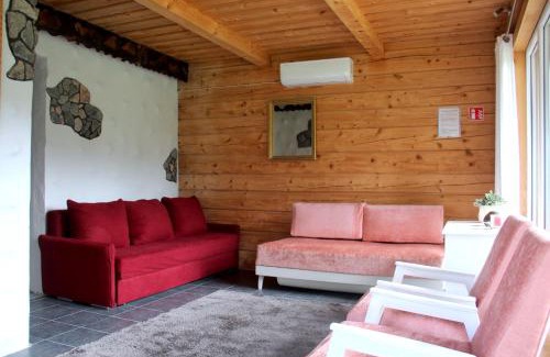 Kaunas County House | kaimo turizmo sodyba Fliorencija
