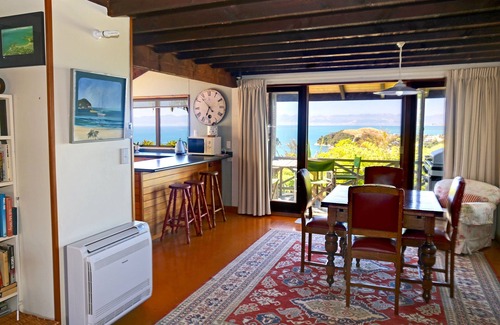 Ngaio Bay Cottage | Kaiteri House - Kaiteriteri Holiday Home