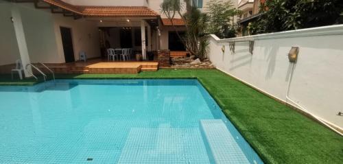 Taman Sri Reko Villa | Kajang Eco Villa 37H by Vale Pine