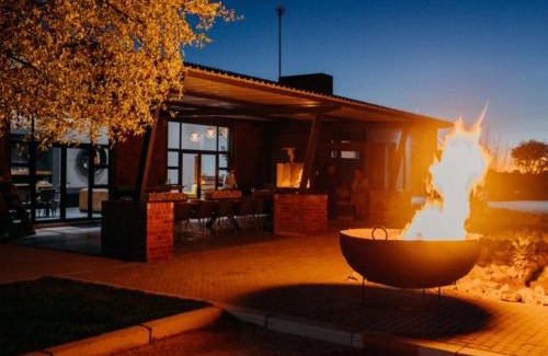 Joe Morolong Cabin | Kalahari Erfenis