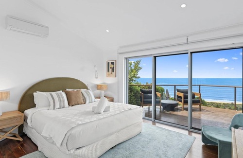 Killcare Heights House | Kalani at Killcare - ocean views