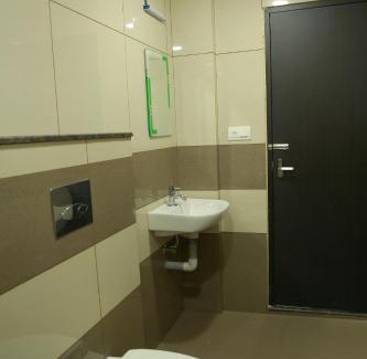 Kunnamkulam Hotel | KALATHIL TOURIST HOME