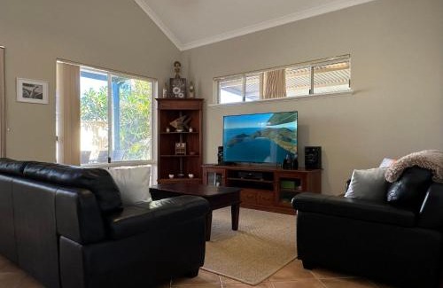 Kalbarri House | Kalbarri Getaway - Kalbarri, WA