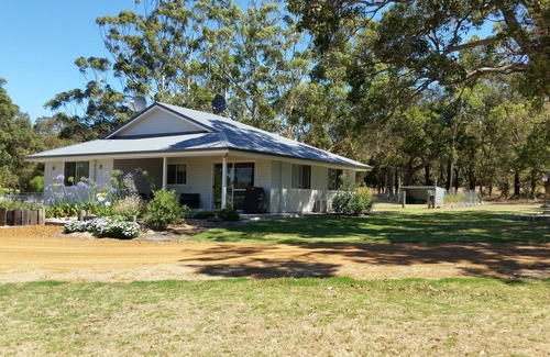 Kalgan Ski Chalet | Kalgan Retreat - Pet Friendly Country Retreat, Albany