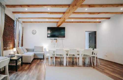 Tirgu Mures House | Kali Host Home Away From Home