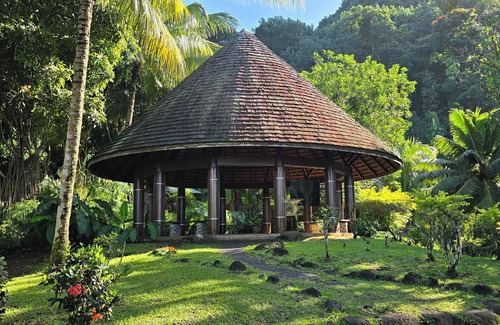 Teva I Uta Apartment | Kalihi Lodge - Polynesian escape between mountains, peace and authenticity