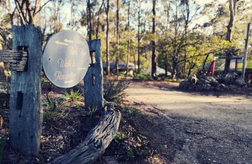Kalimna Cabin | Kalimna Woods Cottages