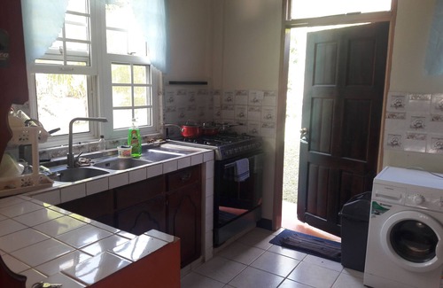 Saint Peter Parish House | Kalinago Territory Homestay