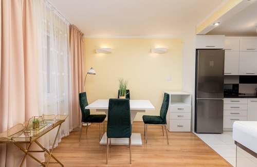 Krakow Apartment | Kalinowe Green Apartment