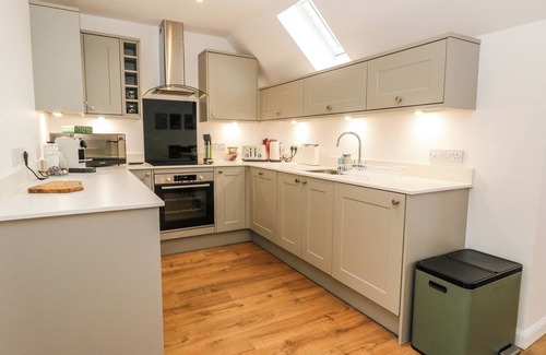 Fearnan Cottage | KALIPÉ, family friendly, with open fire in Kenmore