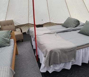 Kurikka Other | Kallion Kamujen Glamping teltta-alue