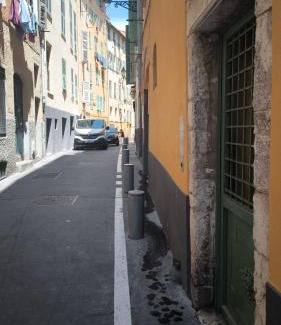 Old Town Apartment | KALLISTE VIEUX-NICE centre historique, près promenade et Cours Saleya