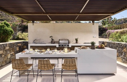 Mochlos Villa | Kalloni - Three Bedroom Villa, Sleeps 6