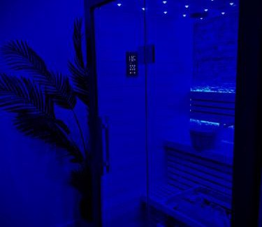 Checy Apartment | KALME Spa&Sauna - Maison avec Spa et Sauna privatifs