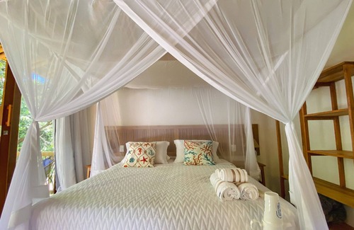 Trancoso House | Kalug - Underground Nightclub, Pool & Bungalows - Cook and Secretary Included!