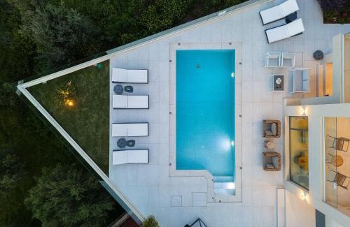 Kalyves Villa | Kalyves Royal Villa I "Free"heated pool,gym&seaview