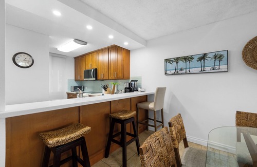 Kihei Condo | Kamaole Sands: Pool, HotTub, Steps to Beach