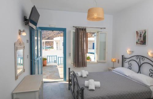 Kamares Hotel | KAMARADO STUDIOS
