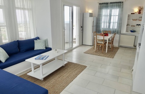 Naxos Villa | Kamari: Greek Paradise with private pool & Jacuzzi