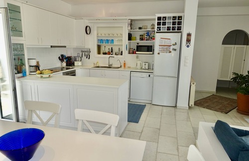 Naxos Villa | Kamari Villa-M: amazing views! with private swimming pool & outdoor spa-Jacuzzi