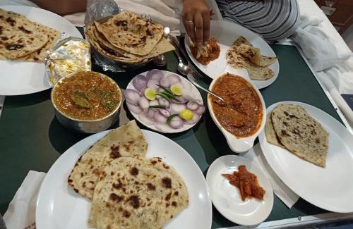 Patna Hotel | Kamat Inn