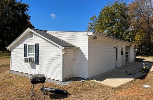 Dawsonville Apartment | Kamau Farms Cottages