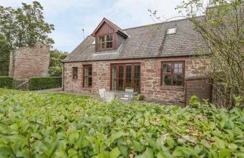 Kirriemuir House | Kamba Cottage