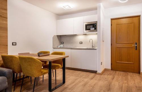 Campitello di Fassa Apartment | Kamerloy Apartments F
