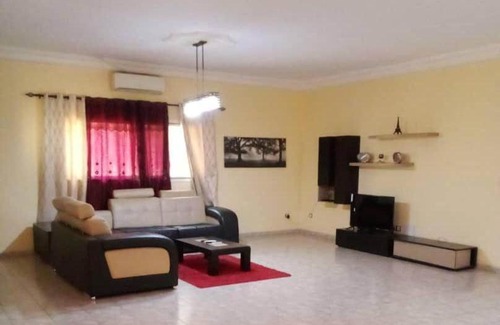 Bissau Villa | Kami House BISSAU