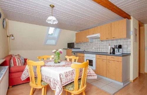 Titisee-Neustadt Apartment | Kamille - Holiday apartment with balcony, Gästehaus Josenmühle