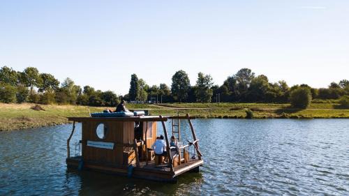Ophoven Boat Rental | Kampeervlot,boot Sailcenter
