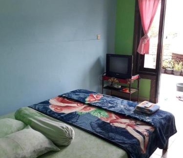 Tamansuruh Hotel | Kampoeng Tourist Homestay