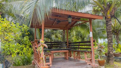 George Town House | Kampung Nature Stilt House with Paddy Field View