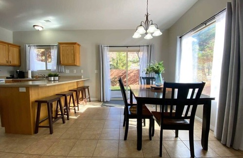 Kanab House | Kanab Family Retreat | Zion-Bryce | Pool & Hot Tub