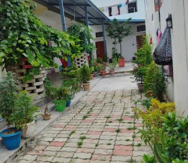 Ayodhya House | Kanak Bihari Yatri Niwas, 100 Meter Ram Ki Paidi, Saryu River