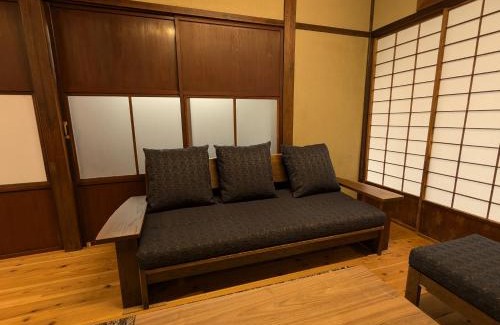 Higashiyama House | Kanazawa Machiya Tong Poo