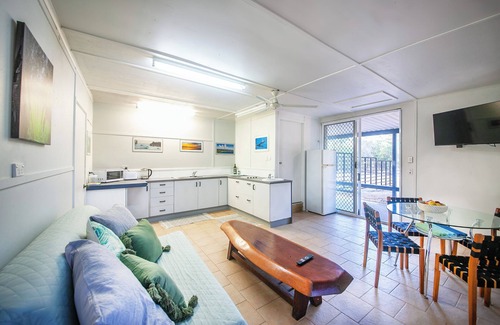 Agnes Water Cabin | Kangaroo Kabin - Entire Cabin, 5mins to the Beach