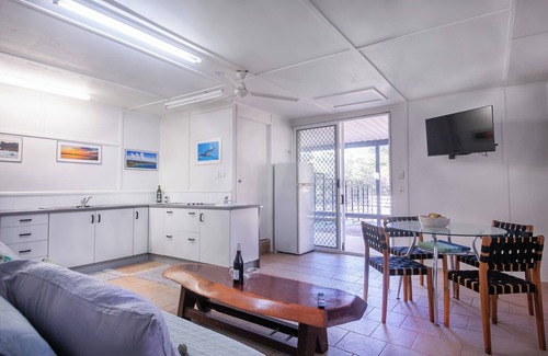 Agnes Water Cabin | Kangaroo Kabin - Entire Cabin, 5mins to the Beach