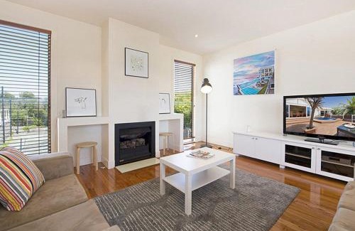 Sorrento House | KaniCoast