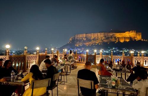 Gulab Sagar Hotel | Kankariya Heritage